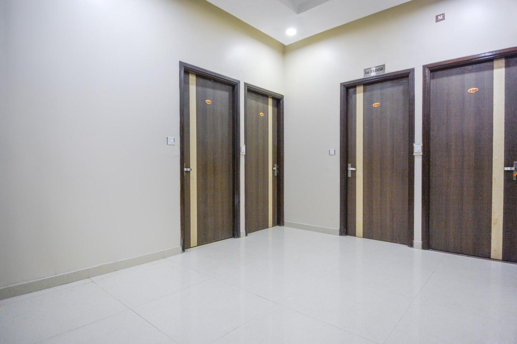 Capital O Moments Inn أمريتسار المظهر الخارجي الصورة